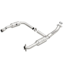 Load image into Gallery viewer, MagnaFlow DF Conv Ford/Mercury 06-10 Explorer/Mountaineer/ 07-10 Explorer SportTrac 4.0L Y-Pipe Assy - 93404