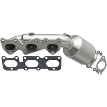 Load image into Gallery viewer, MagnaFlow OEM Grade Manifold Catalytic Converter Direct Fit - 09-11 Hyundai Genesis V6 3.8L - 52779