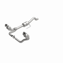 Load image into Gallery viewer, MagnaFlow Direct Fit Catalytic Converter 00-03 Durango 4WD 4.7L - 458047
