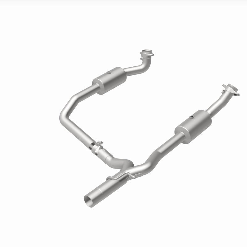 MagnaFlow 09-13 Ford E-350 Super Duty V10 6.8 OEM Underbody Direct Fit Catalytic Converter - 21-599