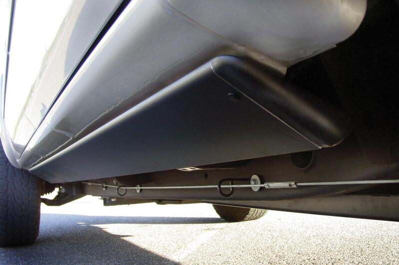 AMP Research 1999-2006 Chevy/GMC Silverado/Sierra Extended/Crew PowerStep - Black - 75113-01A