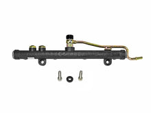 Load image into Gallery viewer, Skunk2 02-05 Honda Civic Si/02-06 Acura RSX Composite High Volume Fuel Rails - 350-05-5010