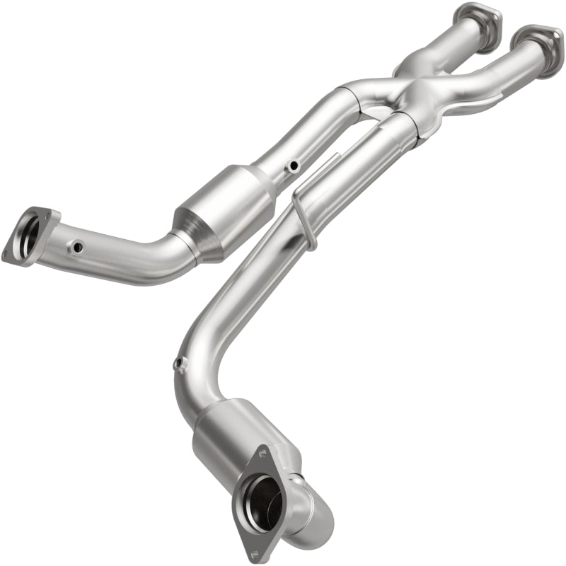 MagnaFlow Direct Fit Catalytic Converter 06-10 Jeep Grand Cherokee 6.1L - 5451046
