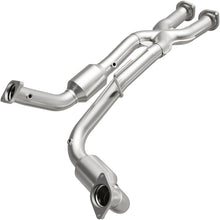 Load image into Gallery viewer, MagnaFlow Direct Fit Catalytic Converter 06-10 Jeep Grand Cherokee 6.1L - 5451046