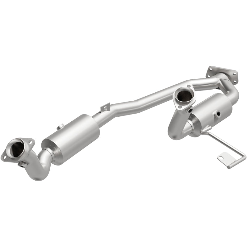 MagnaFlow 01-03 Ford Windstar 3.8L California Grade CARB Compliant Direct-Fit Catalytic Converter - 4551025