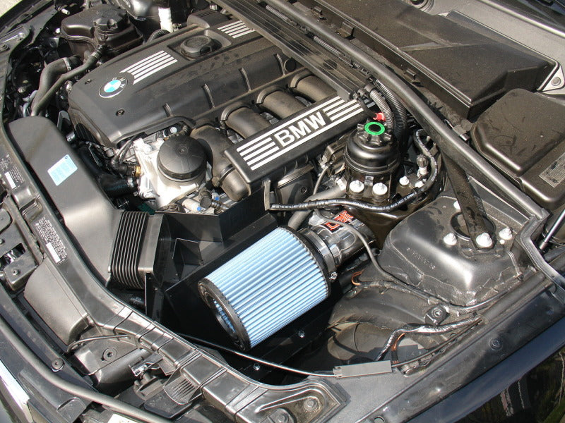 Injen 08-09 128i E82 / 07-09 328i E92 / 2006 330i E92 3.0L 6 Cyl. (Includes Heat Shield) Black Short - SP1121BLK