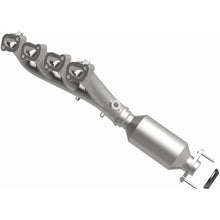 Load image into Gallery viewer, MagnaFlow 04-06 Cadillac SRX 4.6L Direct Fit Converter - 4551071
