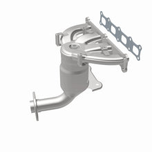 Load image into Gallery viewer, MagnaFlow DF Cat Conv 07 Dodge Caliber 2.4L Manifold AWD/07-10 Jeep Patriot 2.4L Manifold 4WD 49-St - 51260