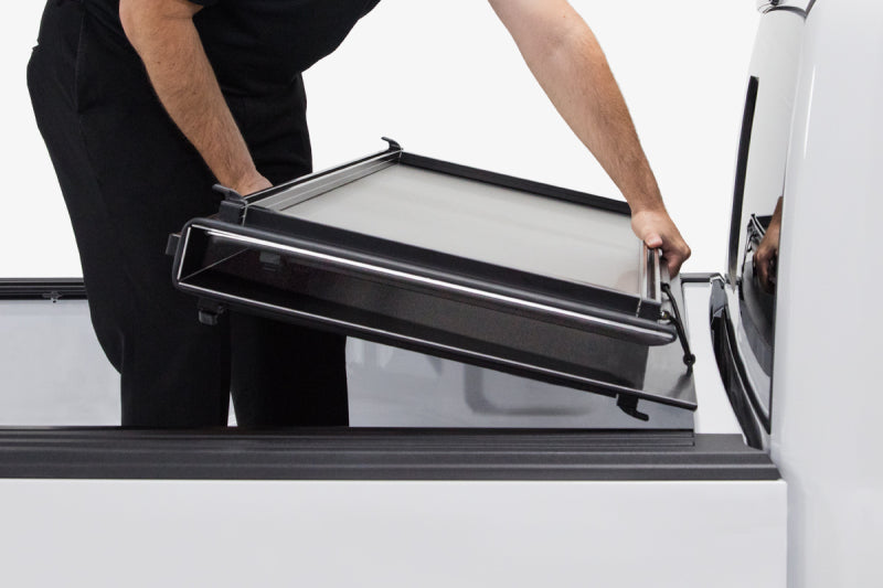 Access LOMAX Pro Series Tri-Fold Cover 2020 Jeep Gladiator 5ft Box - Black Diamond Mist - B0070019