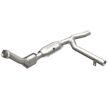 Load image into Gallery viewer, MagnaFlow Conv DF 01 Ford Trucks 4.6L - 51199