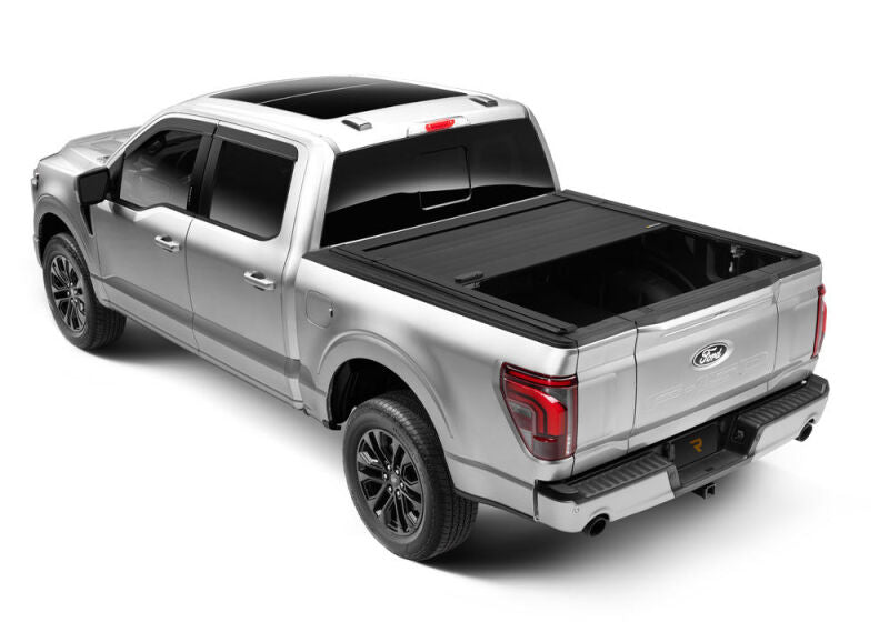 Retrax 22-26 Toyota Tundra CrewMax 5.5ft w/Deck Rail Sys (No Bed Box) RetraxPRO EZ-Off FRC-4000 - R-T-80861