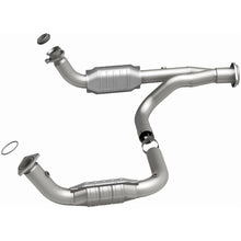 Load image into Gallery viewer, MagnaFlow Direct Fit Catalytic Converter 07-09 Hummer Truck H2 Y-Pipe Assy - 49679