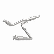 Load image into Gallery viewer, MagnaFlow 01-02 Dodge Ram 2500 5.9L Direct Fit Converter - 4583497