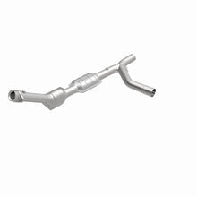 Load image into Gallery viewer, MagnaFlow Conv DF 00-04 Ford E150 4.6L Passenger Side - 23133