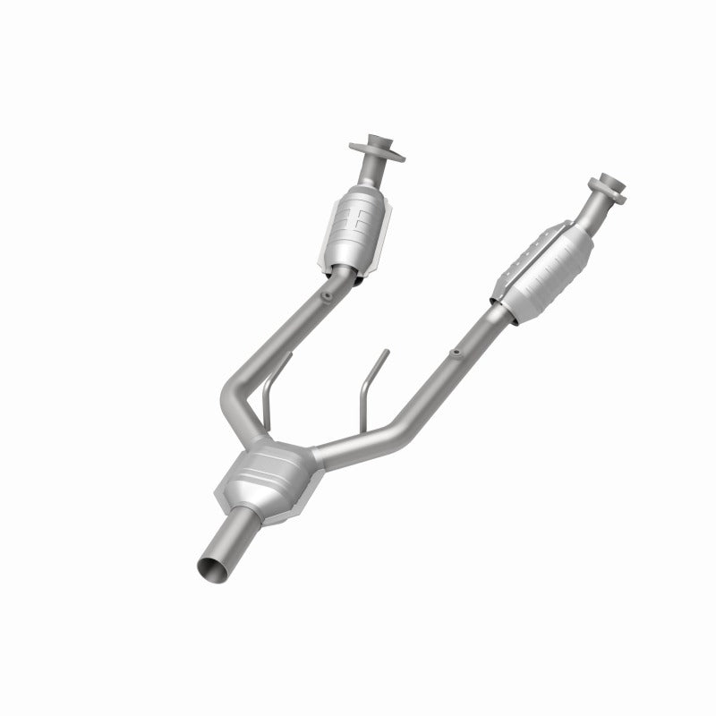 MagnaFlow Direct Fit Catalytic Converter 96-97 Mercury Cougar 3.8L - 444080