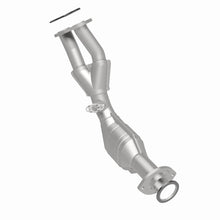 Load image into Gallery viewer, MagnaFlow Direct Fit Catalytic Converter 01-04 Toyota Tacoma 2.7L - 51869