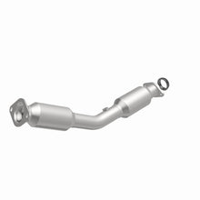 Load image into Gallery viewer, MagnaFlow Direct Fit Catalytic Converter 07-08 Nissan Sentra L4-2.0L - 551753