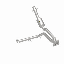 Load image into Gallery viewer, MagnaFlow 18-20 Ford F-150 V6 3.3L Right Underbody Direct-Fit Catalytic Converter - 280224
