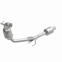 Load image into Gallery viewer, MagnaFlow Direct Fit Catalytic Converter 19-20 Volkswagen Jetta 1.4L Underbody - 280340