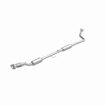 Load image into Gallery viewer, MagnaFlow Direct Fit Catalytic Converter OEM 18-21 Nissan Kicks 1.6L Single Underbody - 280376