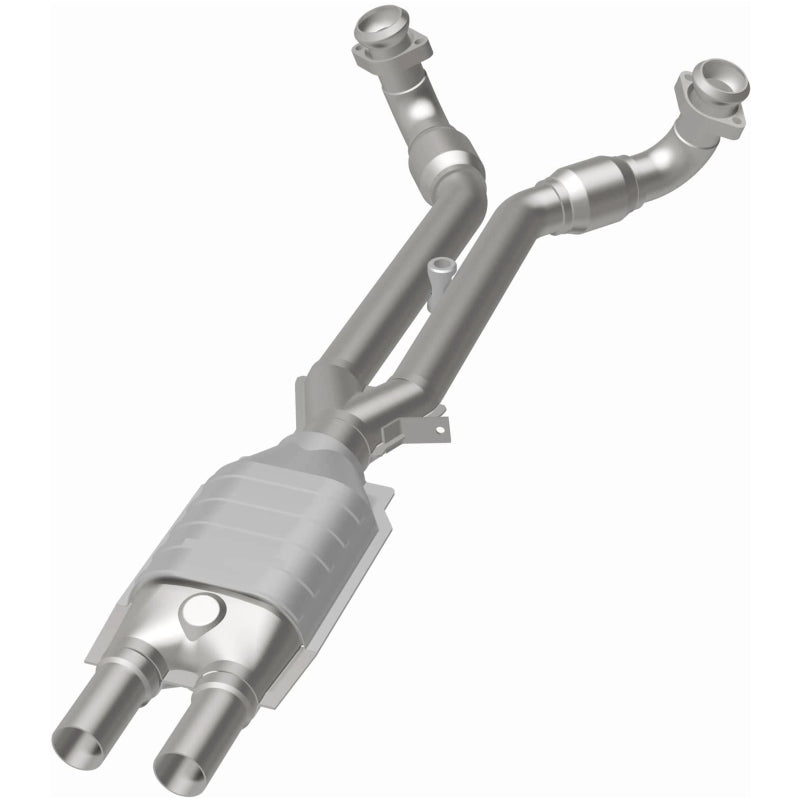 MagnaFlow Direct Fit Catalytic Converter 81-86 Alfa Romeo GTV6 2.5L - 23097