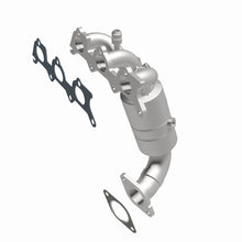 Load image into Gallery viewer, MagnaFlow DF Cat Conv 07-11 Chrysler Sebring 2.7L Rr Manifold/08-10 Dodge Avenger 2.7L Rear Manifold - 51861