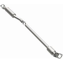 Load image into Gallery viewer, MagnaFlow Direct Fit Catalytic Converter 2018-2019 Hyundai Kona L4 OEM Underbody Single - 280041