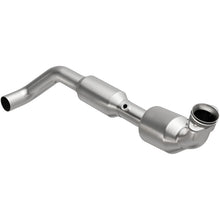 Load image into Gallery viewer, MagnaFlow 2004 Ford F-150 5.4L Direct Fit Converter - 5582705