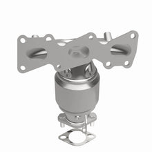 Load image into Gallery viewer, MagnaFlow Direct Fit Catalytic Converter 11-12 Kia Sedona 3.5L OEM Grade Manifold - 52782