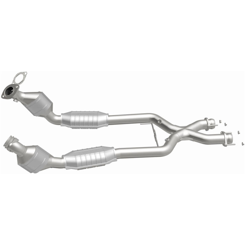 MagnaFlow Direct Fit Catalytic Converter 96-98 4.6L *California* - 441112