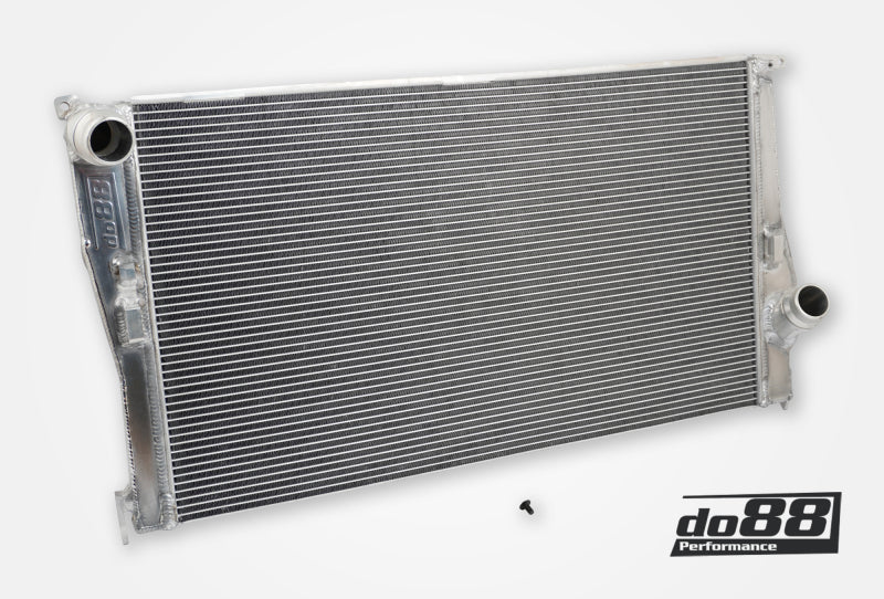 do88 07-13 BMW 135i/335i N54/N55 (E82/E88/E9X) Manual Radiator - WC-390