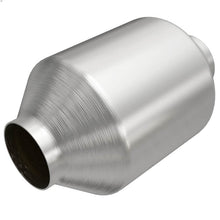 Load image into Gallery viewer, MagnaFlow CARB Compliant Universal Catalytic Converter 2.5in In / 2.5in Out / 9in Long - 5491306