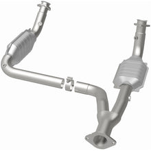 Load image into Gallery viewer, MagnaFlow Direct Fit Catalytic Converter 00-01Tahoe/Yukon V8 5.7L - 93603