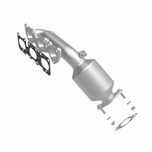Load image into Gallery viewer, MagnaFlow OEM Grade Manifold Catalytic Converter Direct Fit - 09-11 Hyundai Genesis V6 3.8L - 52779