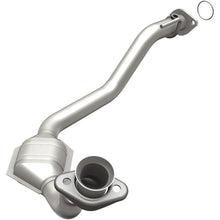 Load image into Gallery viewer, MagnaFlow Direct Fit Catalytic Converter 96-98 Explorer-Mountaineer - 23311