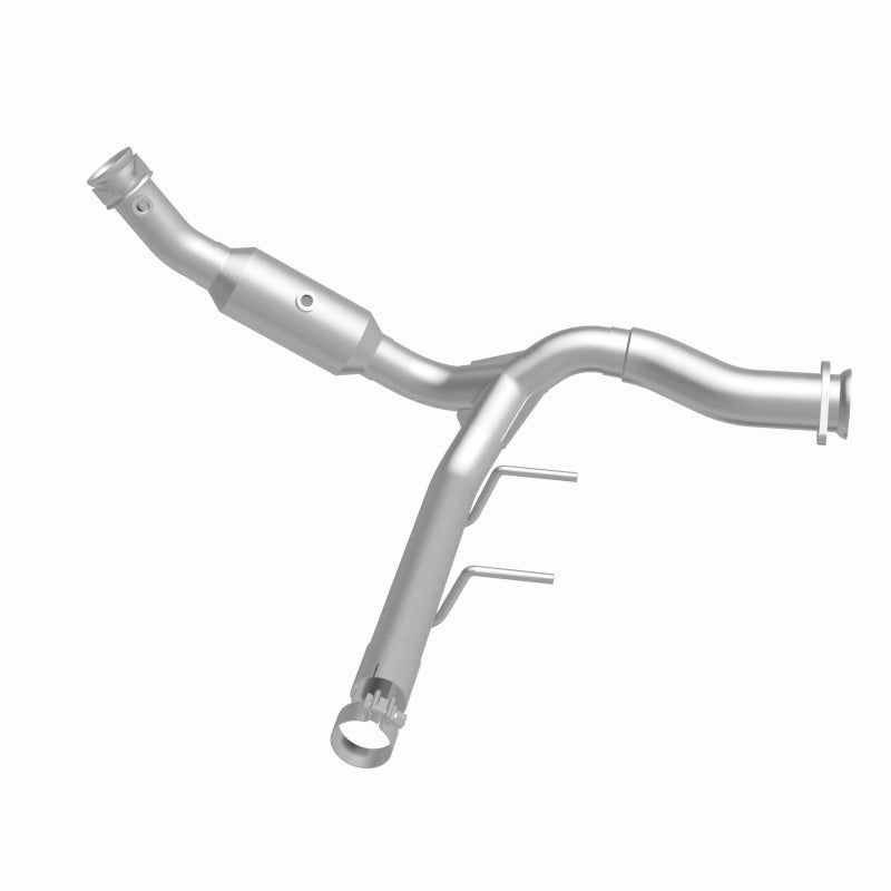 MagnaFlow 15-17 Ford F-150 5.0L Direct Fit Converter - 5551470