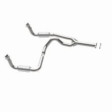 Load image into Gallery viewer, MagnaFlow Conv DF 2000 Chevrolet/GMC Express/Savana 1500/2500 5.7L to 8500 GVW - 23073