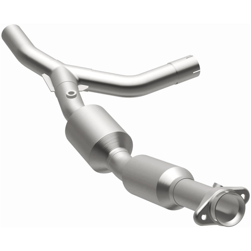 MagnaFlow 2007 Ford E-150 4.6L Direct Fit Converter - 5582310