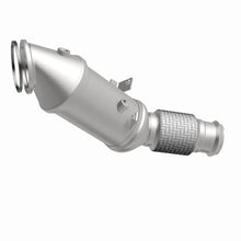 Load image into Gallery viewer, MagnaFlow 18-22 BMW 530e OEM Grade Federal / EPA Compliant Direct-Fit Catalytic Converter - 280543