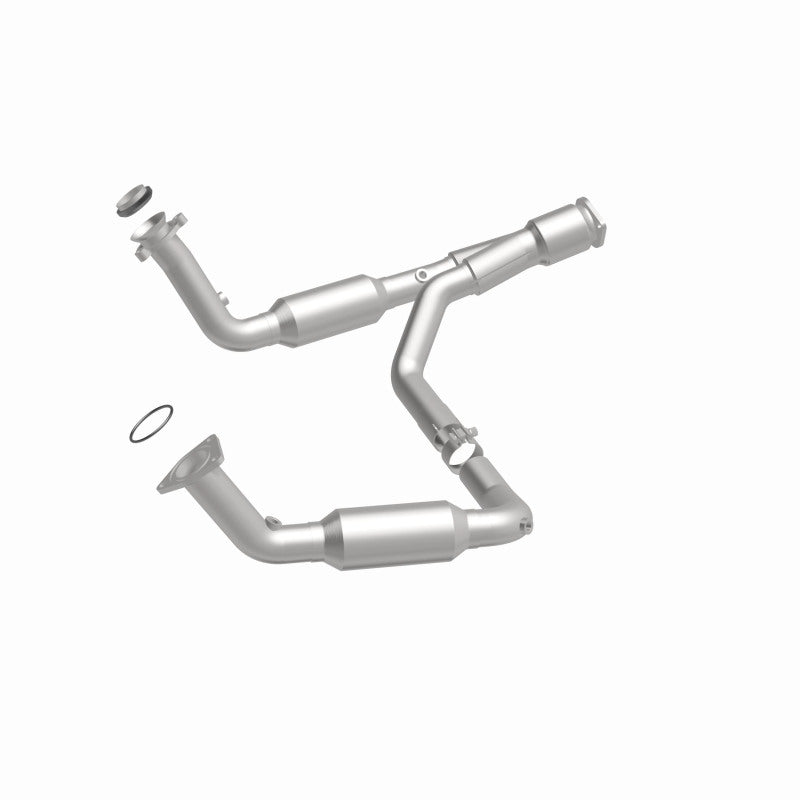 MagnaFlow Conv Direct Fit 07-09 Chevy Trailblazer SS 6.0L V8 - 5451650