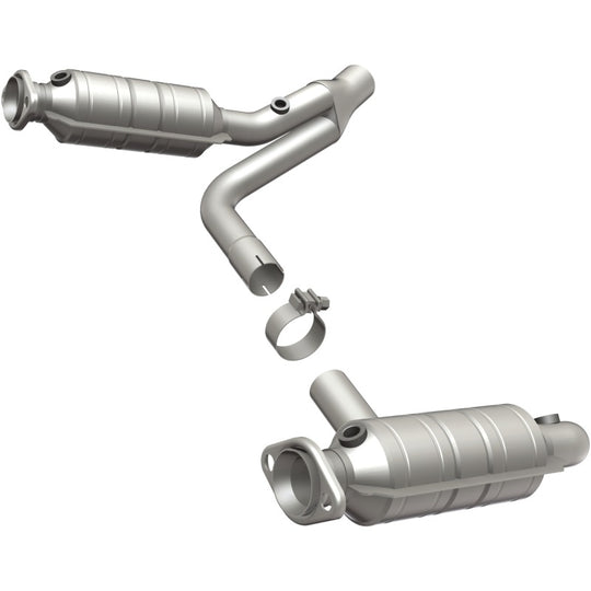 MagnaFlow Direct Fit Catalytic Converter Raider 2006 8 4.7L - 24398