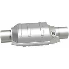 Load image into Gallery viewer, MagnaFlow Universal Catalytic Converter 2.5 W/Single O2 Boss - 94136