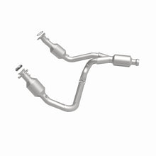 Load image into Gallery viewer, MagnaFlow 14-15 Chevrolet Silverado 1500 5.3L Direct-Fit Catalytic Converter - 5582642