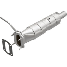 Load image into Gallery viewer, MagnaFlow 09-19 Ford F53 V10 6.8L Underbody 6.8L Direct Fit Catalytic Converter - 280435