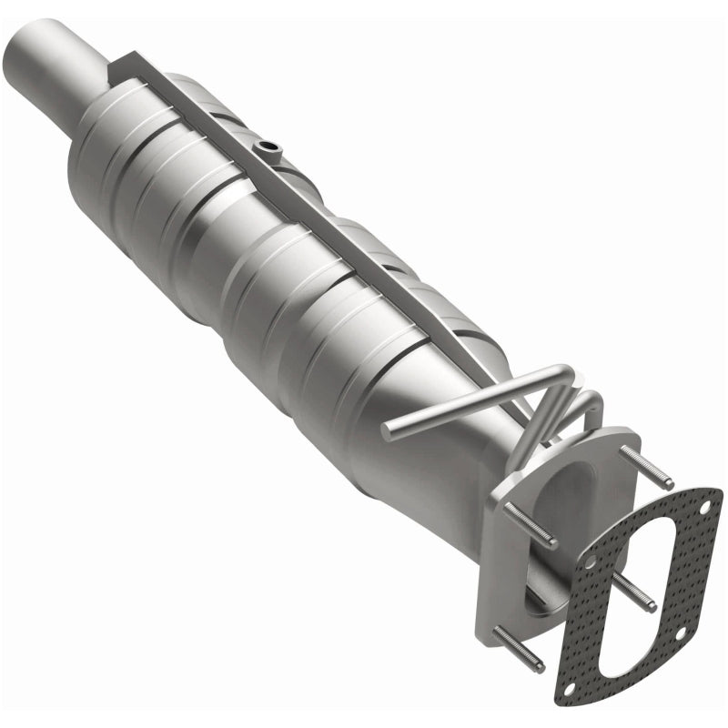 MagnaFlow 09-19 Ford F53 V10 6.8L Underbody 6.8L Direct Fit Catalytic Converter - 280435