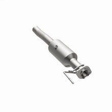 Load image into Gallery viewer, MagnaFlow 18-19 Ford F-450 Super Duty V10 6.8L Underbody Direct Fit Catalytic Converter - 280439