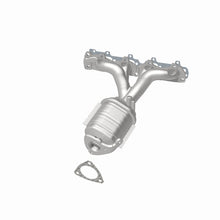 Load image into Gallery viewer, MagnaFlow 08-10 Pontiac G6 2.4L Underbody Direct Fit CARB Compliant Manifold Catalytic Converter - 5531060
