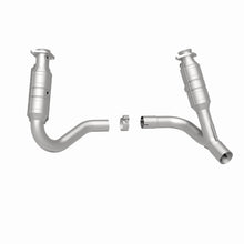 Load image into Gallery viewer, MagnaFlow Direct Fit Catalytic Converter 2008 Chrysler Aspen 4.7L/Dodge Durango 4.7L 2WD - 49638