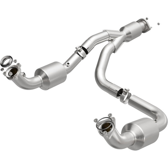 MagnaFlow 12-20 Chevrolet Express 4500 Underbody 6.0L Direct Fit Catalytic Converter - 280505