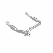 Load image into Gallery viewer, MagnaFlow 2006 Ford Explorer 4.6L Direct Fit Converter - 5451672